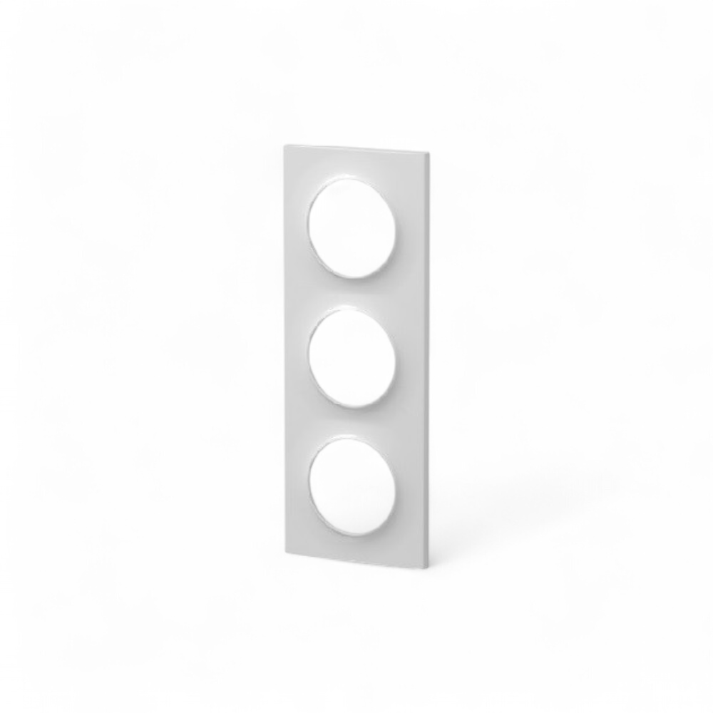 schneider-odace-styl-plaque-blanc-3-postes-horizontaux-ou-verticaux-entraxe-71mm-ref-s520706