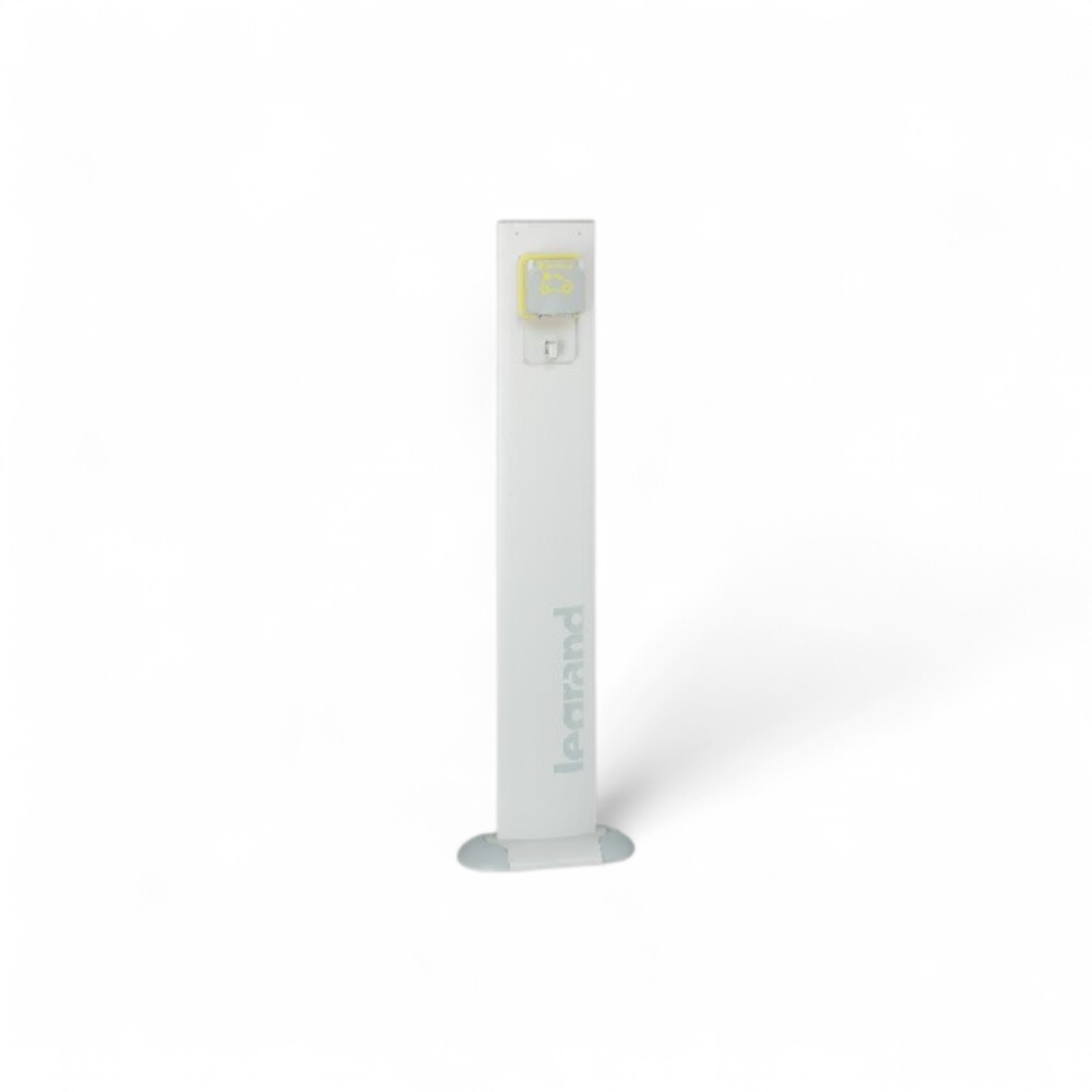 legrand-borne-de-recharge-monophasee-pour-vehicule-electrique-puissance-3-2-kw-ref-090475