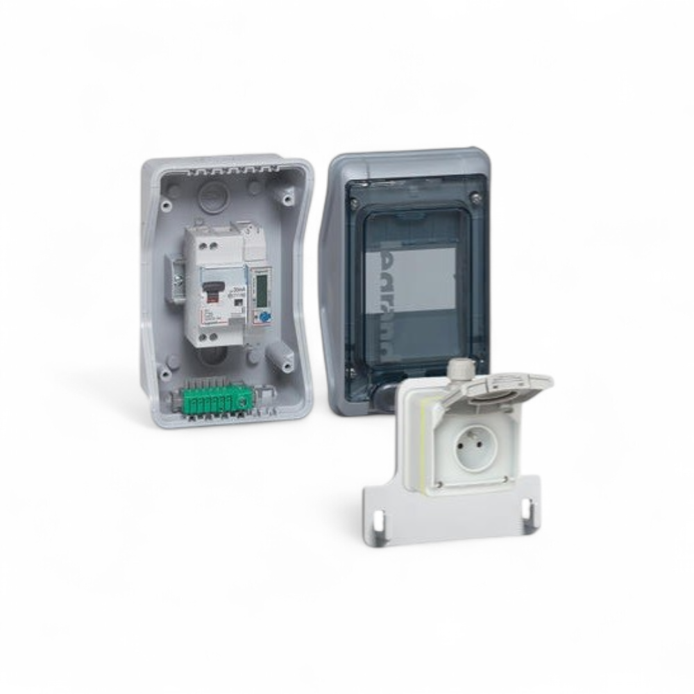 legrand-kit-green-up-access-pour-vehicule-electrique-coffret-equipe-et-pre-cable-prise-patere-disjoncteur-differentiel-090481