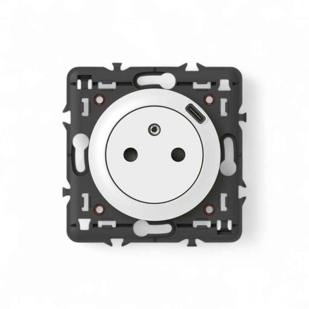 legrand-prise-surface-celiane-avec-chargeur-type-c-integre-support-et-enjoliveur-blanc-ref-068127