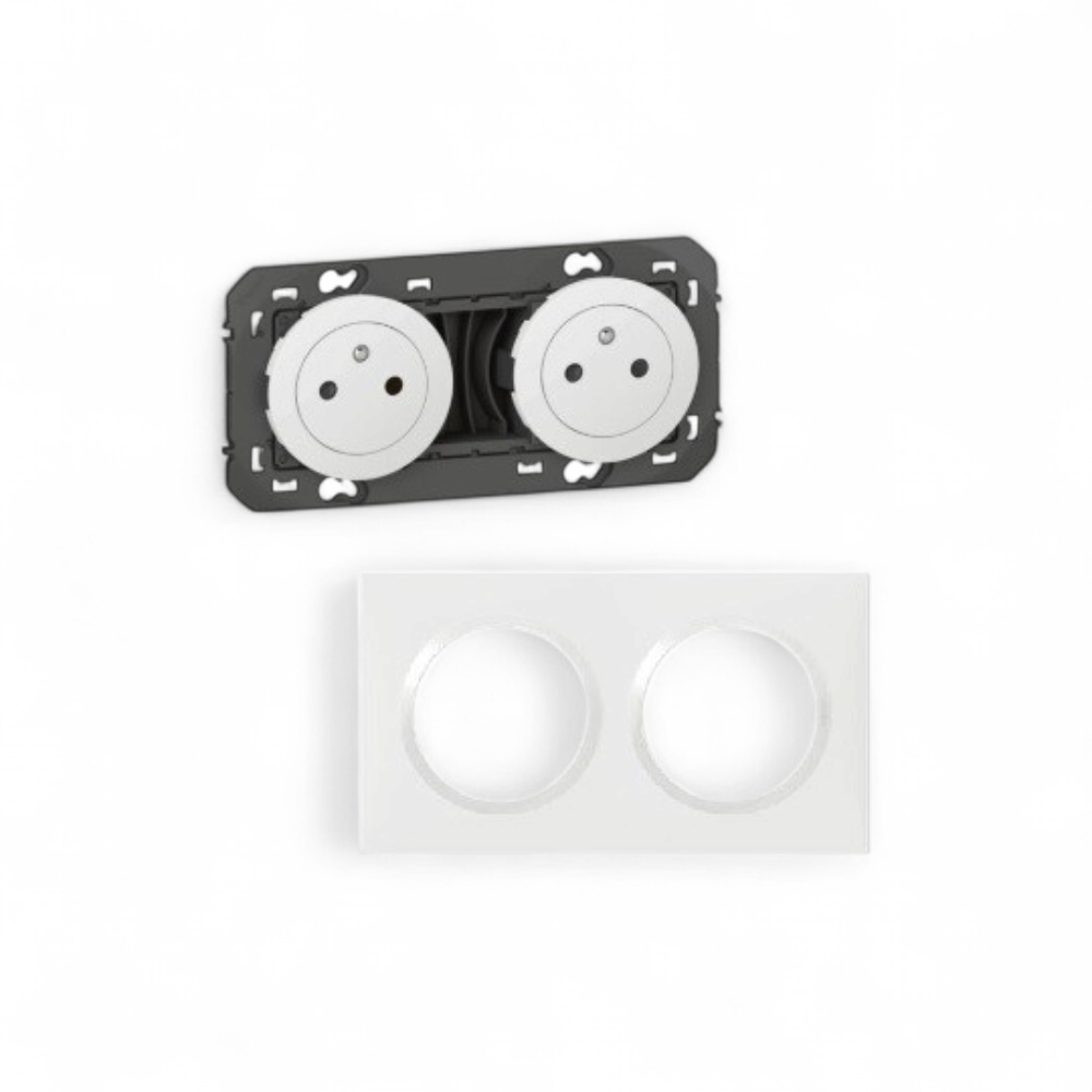 legrand-dooxie-complet-double-prise-de-courant-2p-t-surface-600332-plaque-600802
