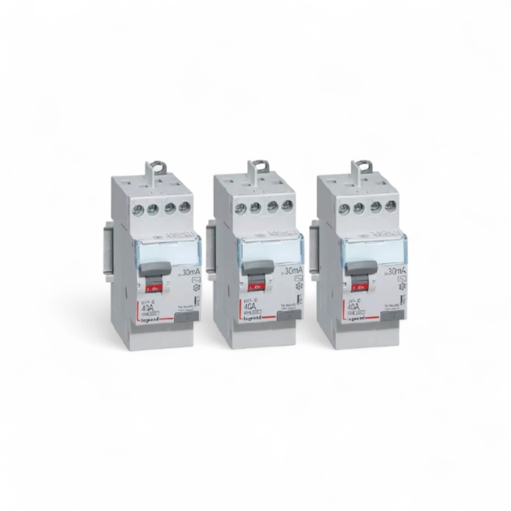 lot-de-3-interrupteurs-differentiels-2p-40a-30ma-type-ac-legrand-ref-411611