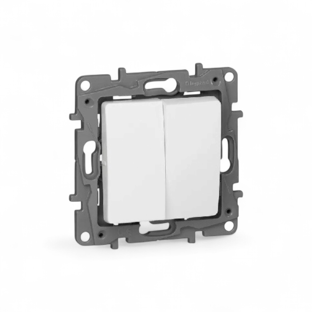 legrand-niloe-va-et-vient-10-ax-poussoir-6-a-no-nf-250-v-664709