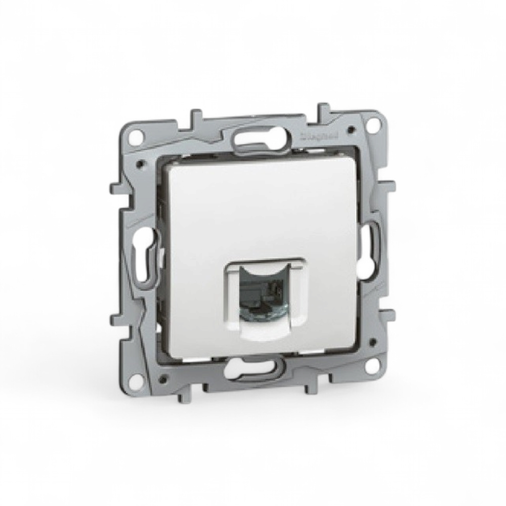 legrand-niloe-prise-rj45-664777