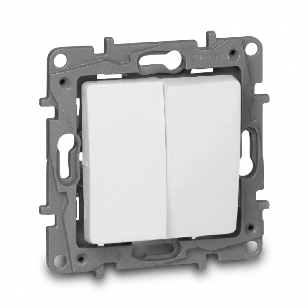 legrand-niloe-va-et-vient-10-ax-poussoir-6-a-no-nf-250-v-664709