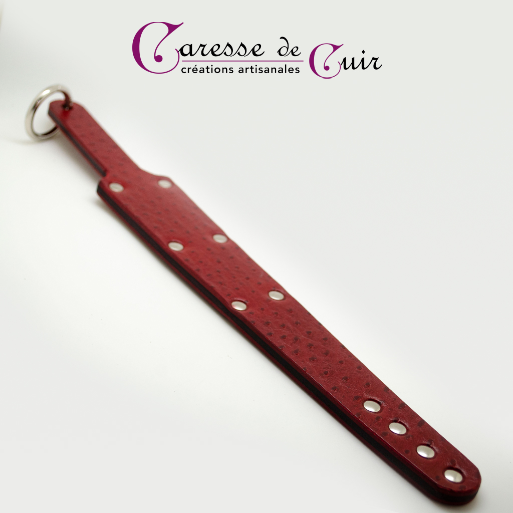 Paddle-cuir-texture-autruche-rouge-2