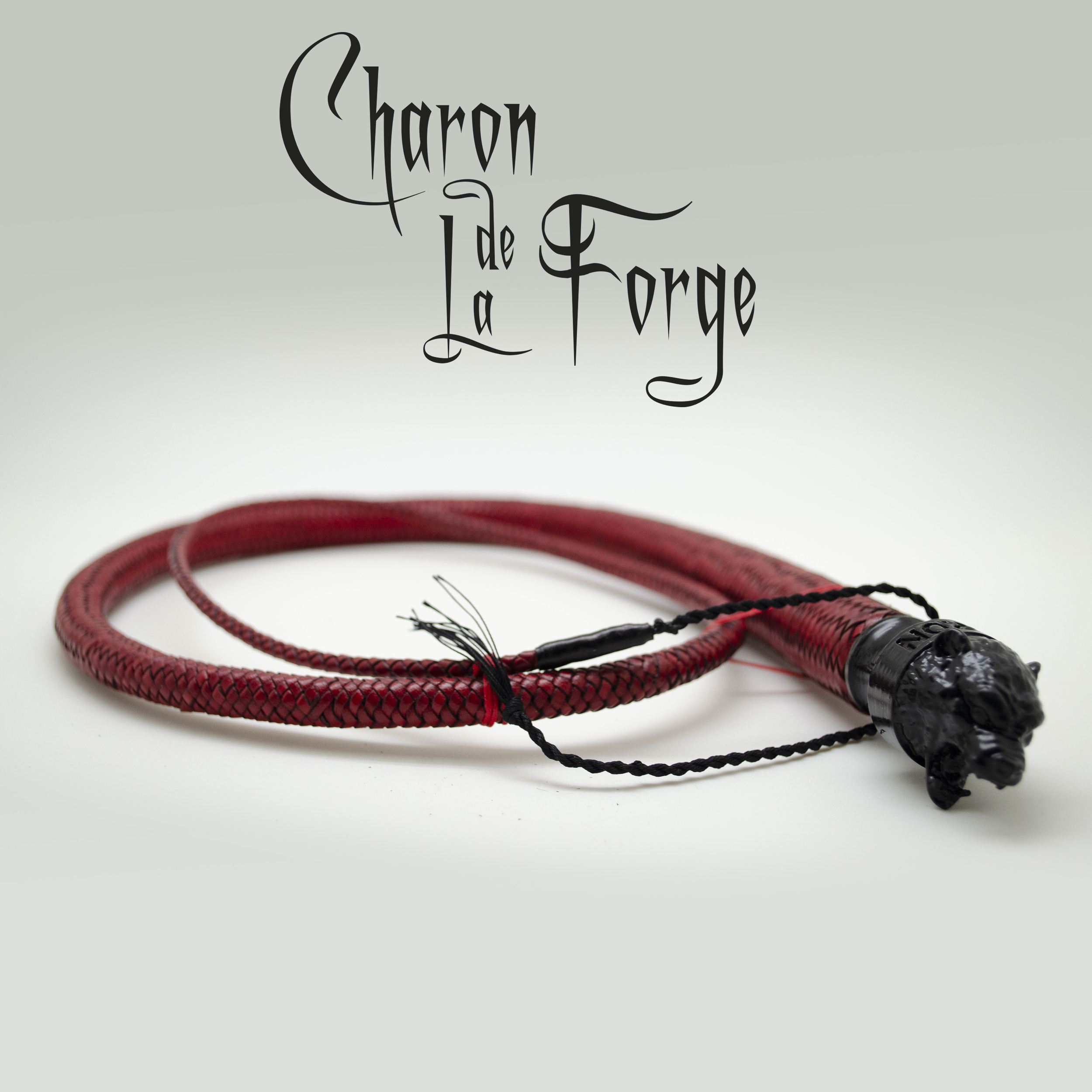 Charon-Rouge-Tete-de-Ours-2