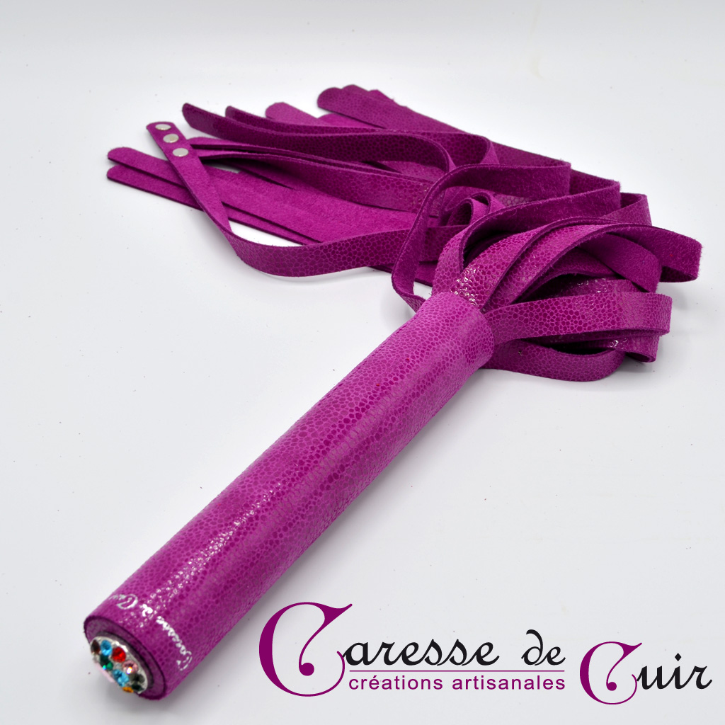 Petit-martinet-violet-bijou-caresse-de-cuir-1