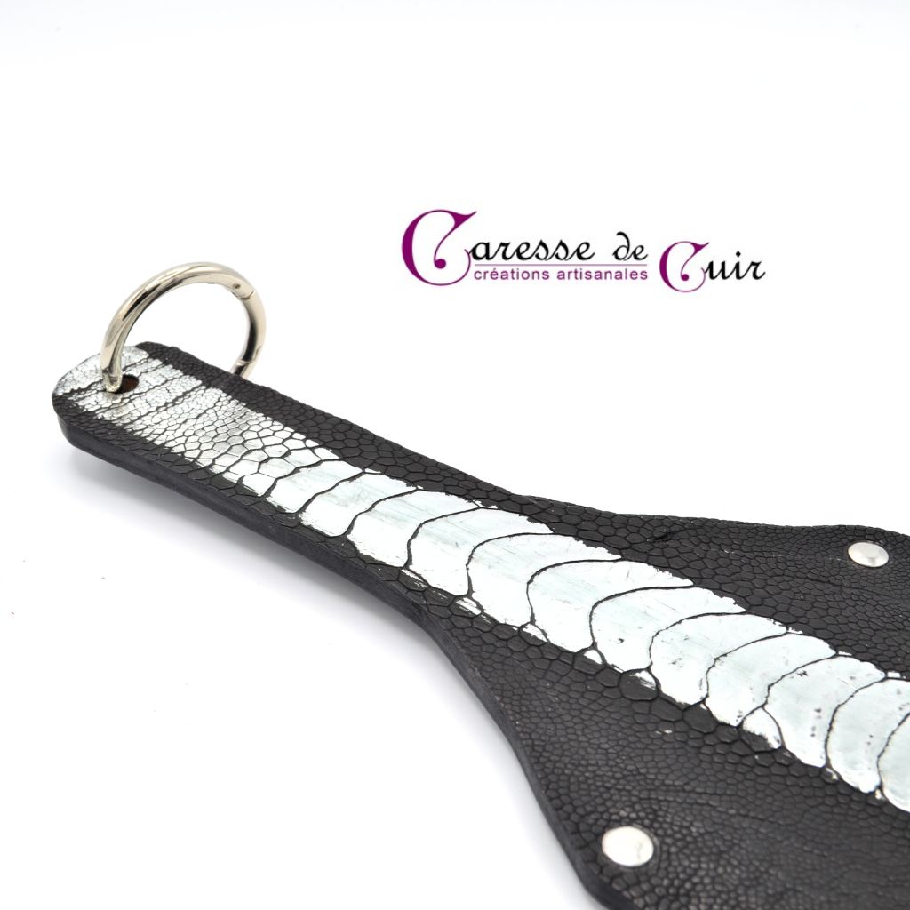 paddle-autruche-noir-argent-caresse-de-cuir-2