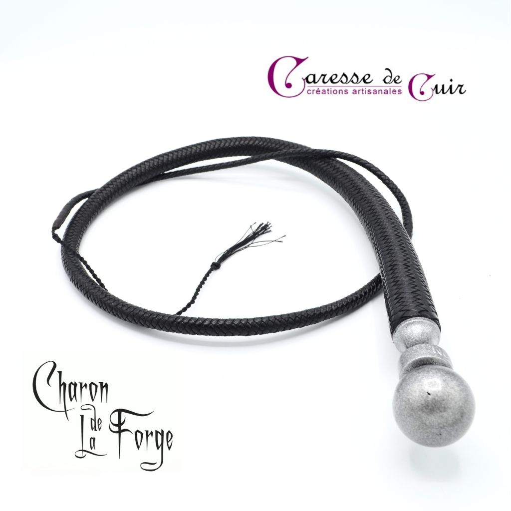 Fouet-Charon-noir-boule-caressedecuir