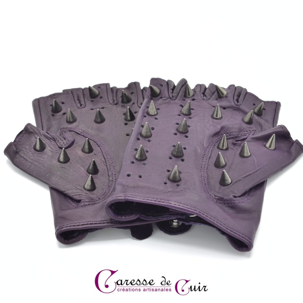 Gants-clous-violet-caresse-de-cuir-2
