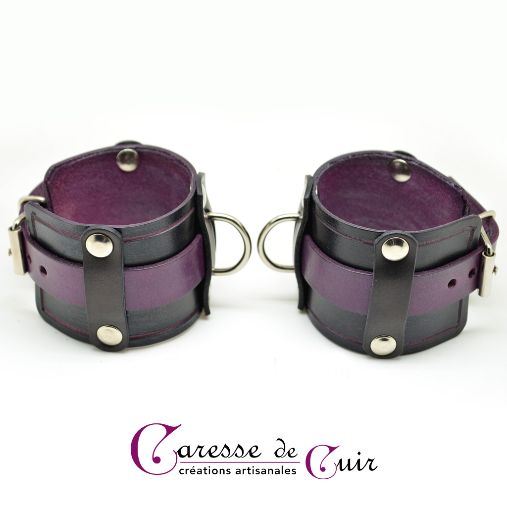 paire-de-bracelets-sm-cuir-noir-violet-2