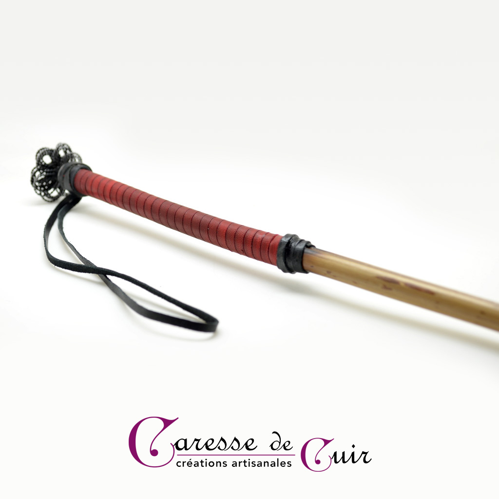 cravache-artisanale-bambou-rouge-cuir-2