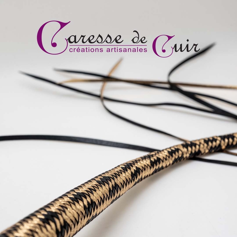Fouet de Charon noir - Pommeau boule - Les fouets de CHARON - Caresse