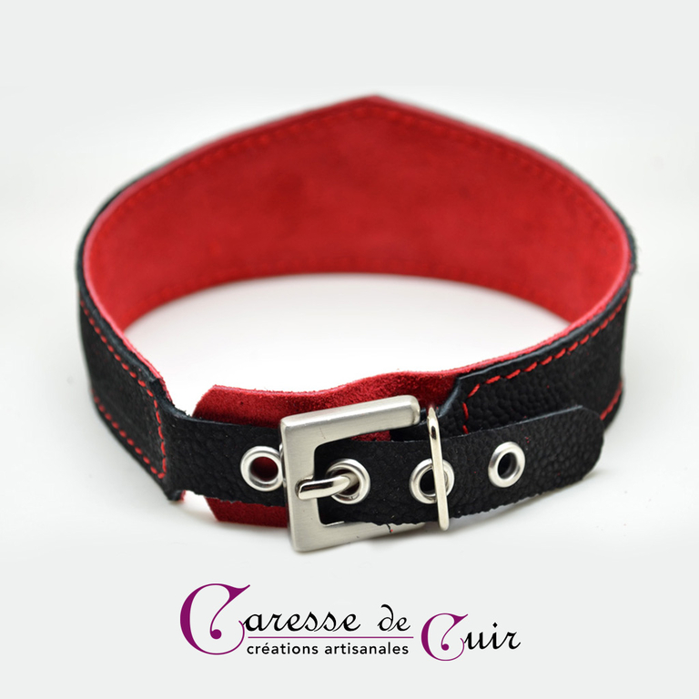 Collier Poitrine Cuir Brut - Robuste Avec Incrustations Et Timbre Panier - Neuf