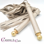 Martinet-cuir-argenté-doré-brillant-caresse-de-cuir-3