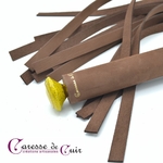 Martinet-cuir-marron-couture-pommeau-jaune-caresse-de-cuir-3