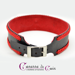 collier-sm-cuir-broderie-anneau-cuir-noir-galon-rouge-4