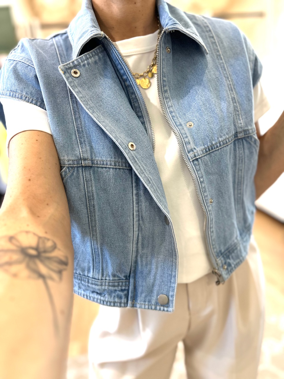 VESTE EN JEAN SANS MANCHE