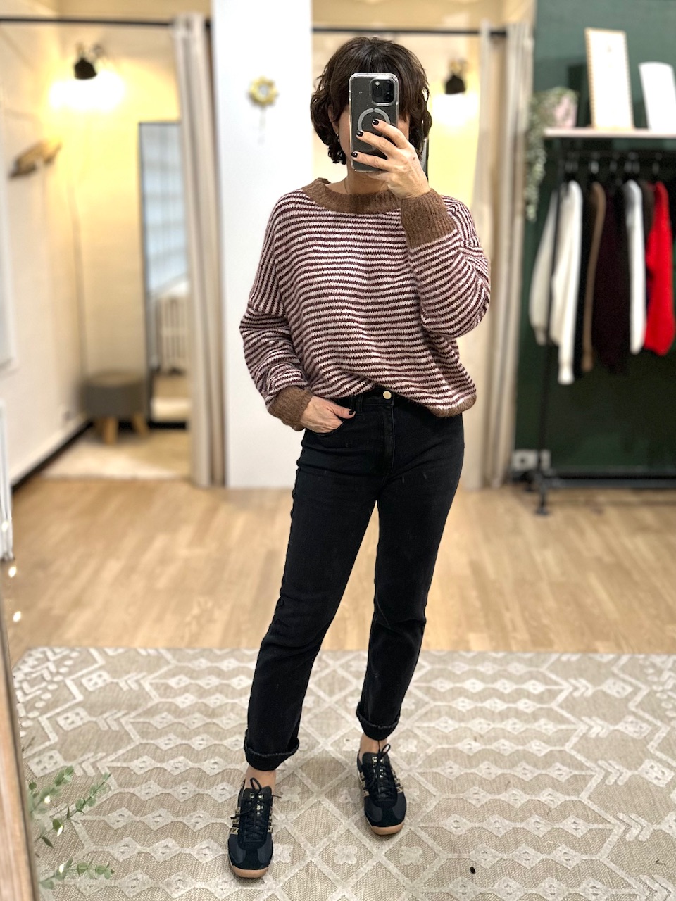 JEAN NOIR MOM FIT