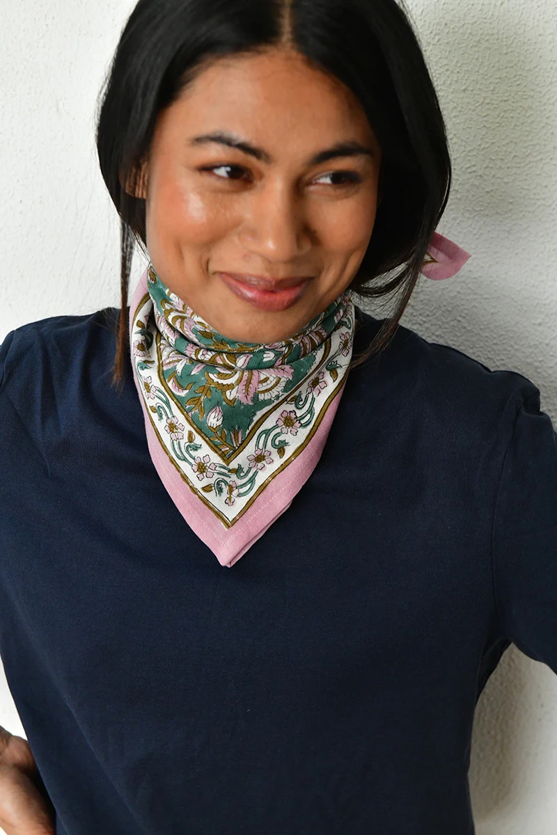 petit foulard vert