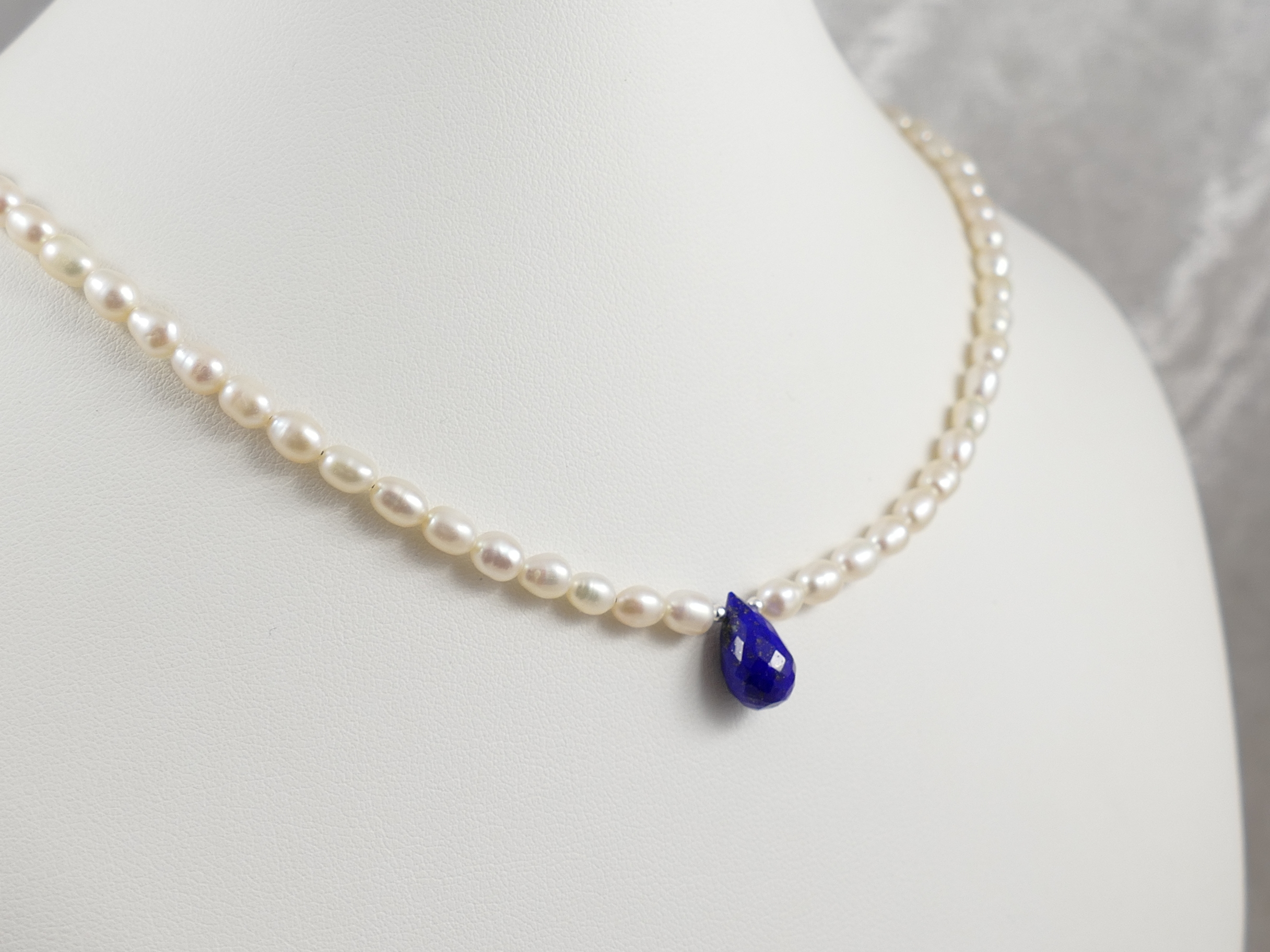collier pendentif lapis lazuli et perles de culture naturel sur argent massif