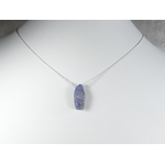 collier pendentif saphir bleu nbrut naturel sur argent