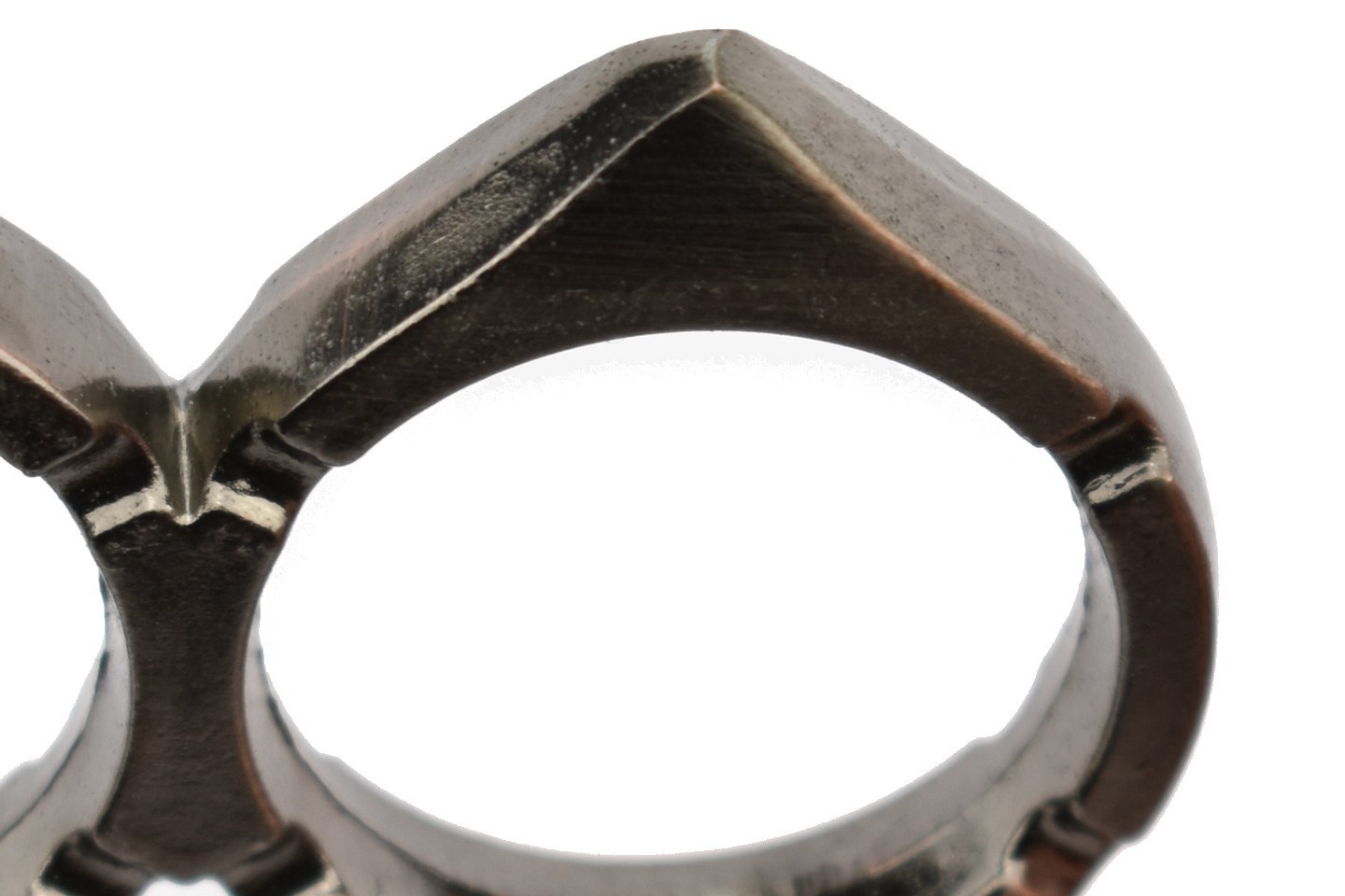 poing-americain bague pirhana