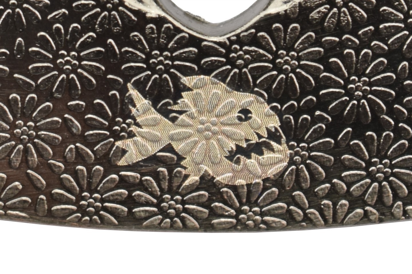 bague poing-americain pirhana