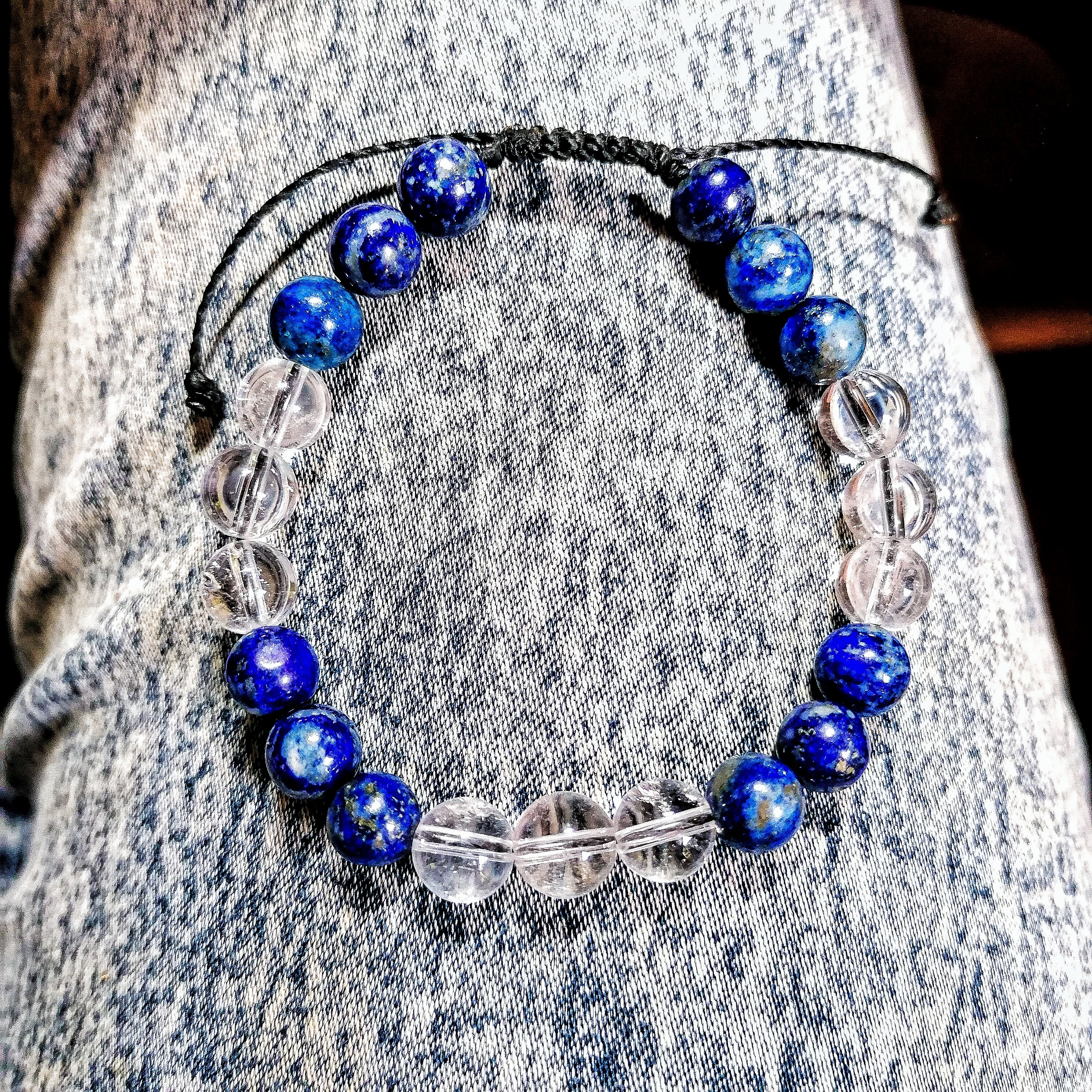 Bracelet Pouvoir de l\'âme en Cristal de roche et Lapis Lazuli