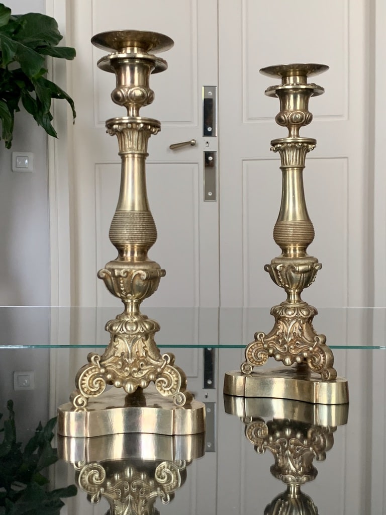 bougeoirs-chandeliers-en-bronze-19e-siecle-antiquaire