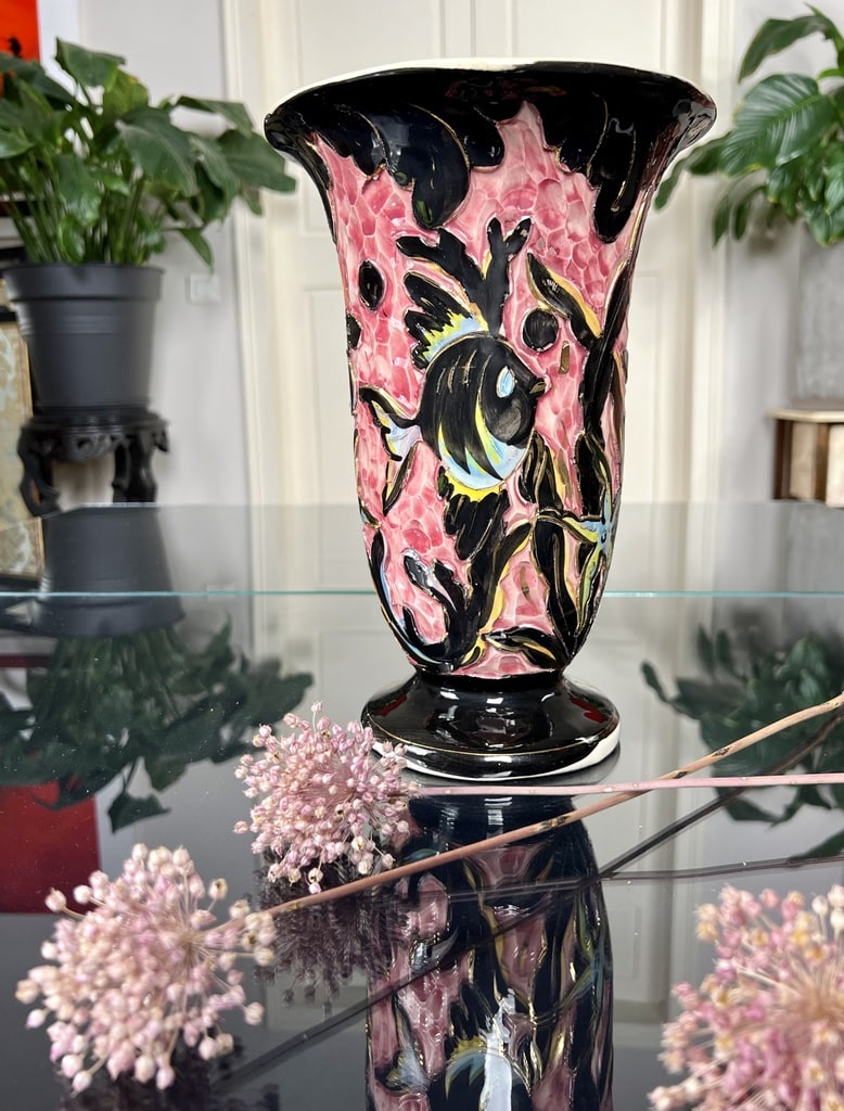 vase-rose-et-noir-pugi