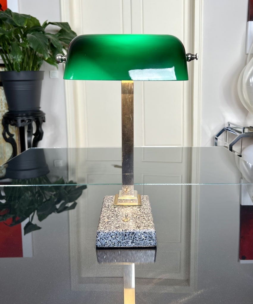 lampe-de-bureau-luminaire-vintage-reflecteur-opaline-vert-antiquaire-brocante-en-ligne