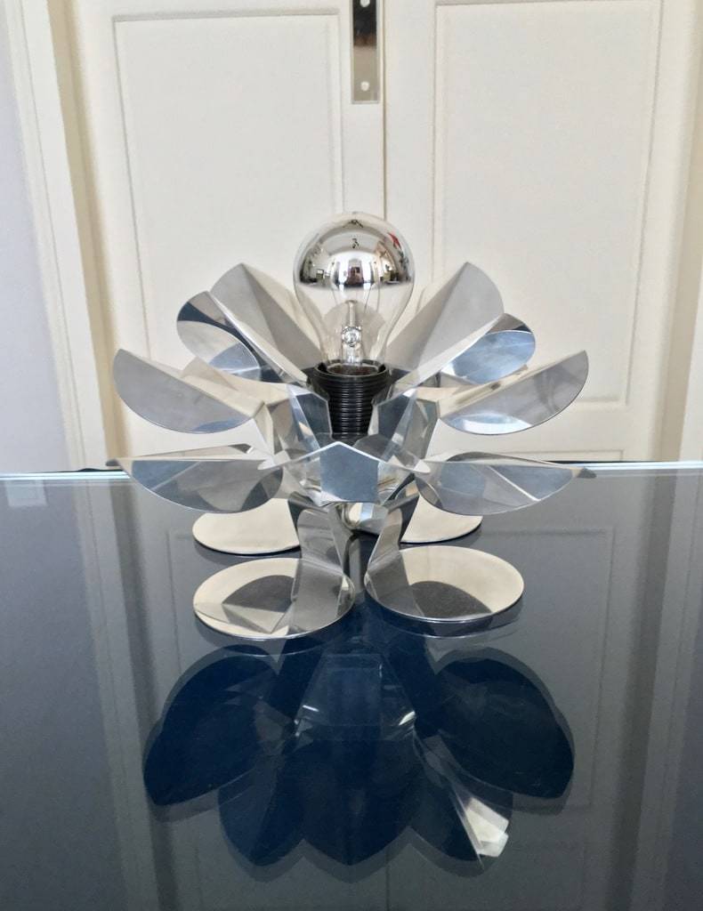 lampe-fleur-metallique-en-aluminium-brocante