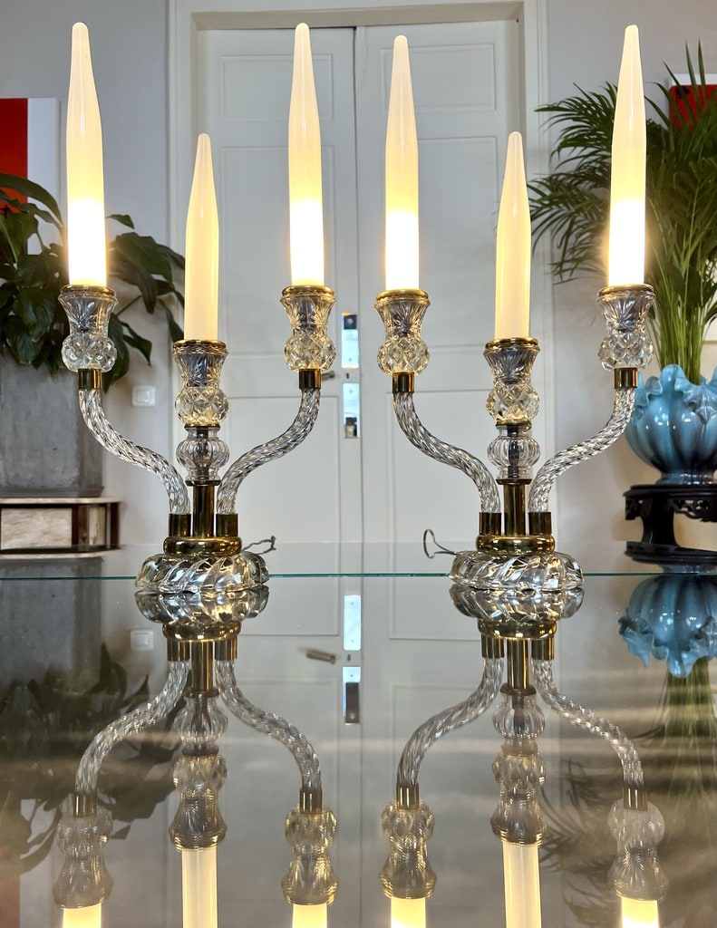 girandoles-lampe de table-decoration-20e-sielce-style-art-deco-fausses-bougies-opaline-blanche-brocante-en-ligne