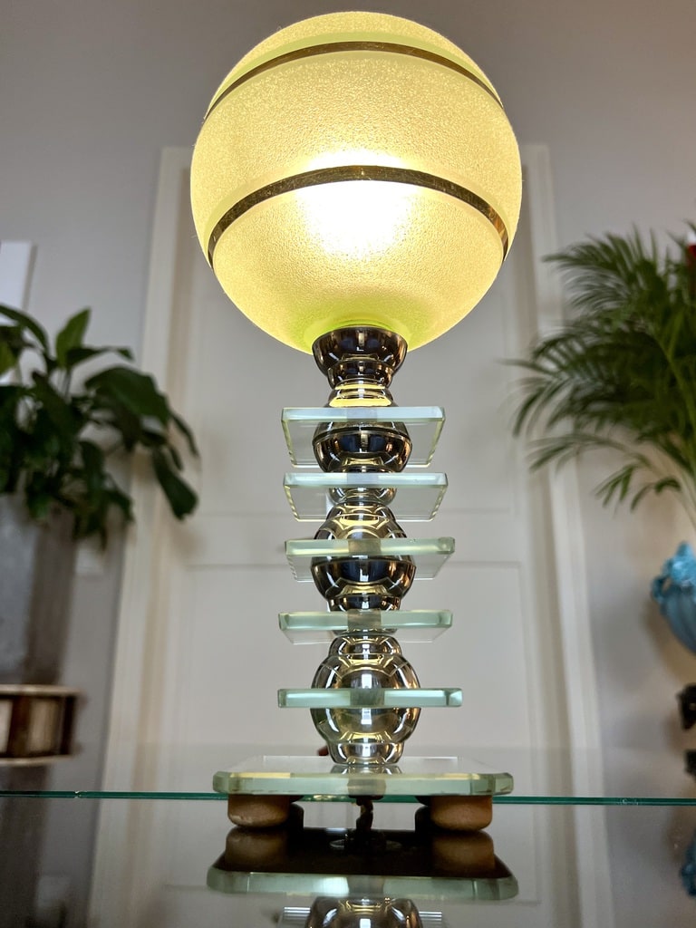 lampe-de-table-luminaire-art-deco-moderniste-plaques-verre-miroir-bagues-chrome-antiquites-brocante-en-ligne