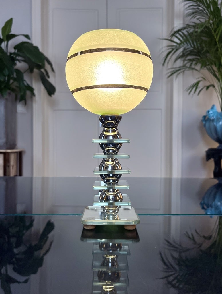 lampe-de-table-epoque-art-deco-style-moderne-plaques-de-verre-et-miroir-biseaute-1930-style-antiquites-brocante-en-ligne
