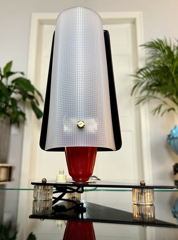 lampe-de-table-tripode-lampe-vintage-50-design-retro-decoration-20e-siecle-antiquites-brocante-en-ligne