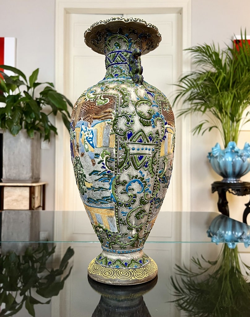 vase-decoratif-asiatique-japon-satsuma-moriage-multicolore-brocante-en-ligne