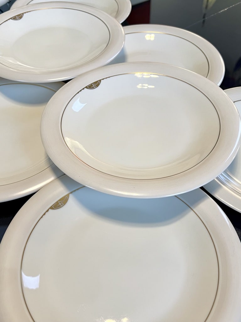 assiettes-plates-porcelaine-allemande-rouard-paris-monogrammes-vaisselle-vintage-20ieme-siecle
