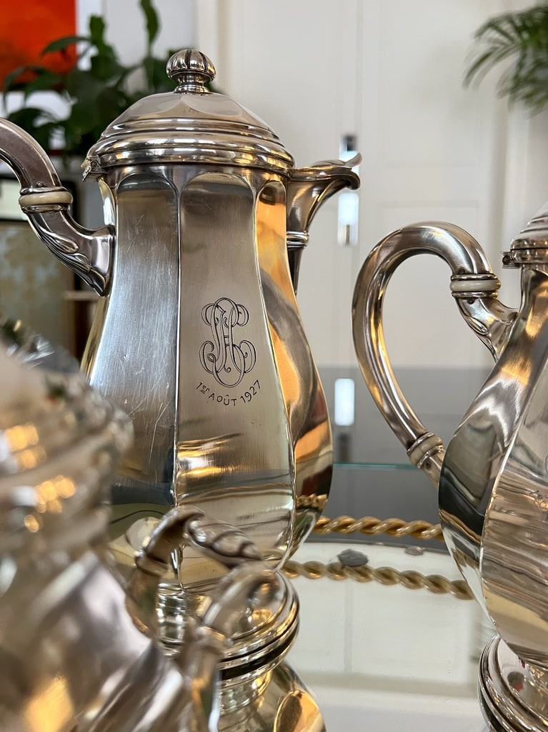 verseuse-a-cafe-ancienne-metal-argente-monogrammes-epoque-1930-art-deco-antiquites-brocante