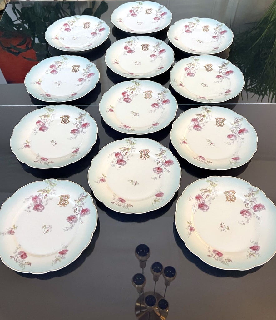 assiettes-porcelaine-service-dessert-ancien-19e-siecle-arts-de-la-table-vaisselle-brocante