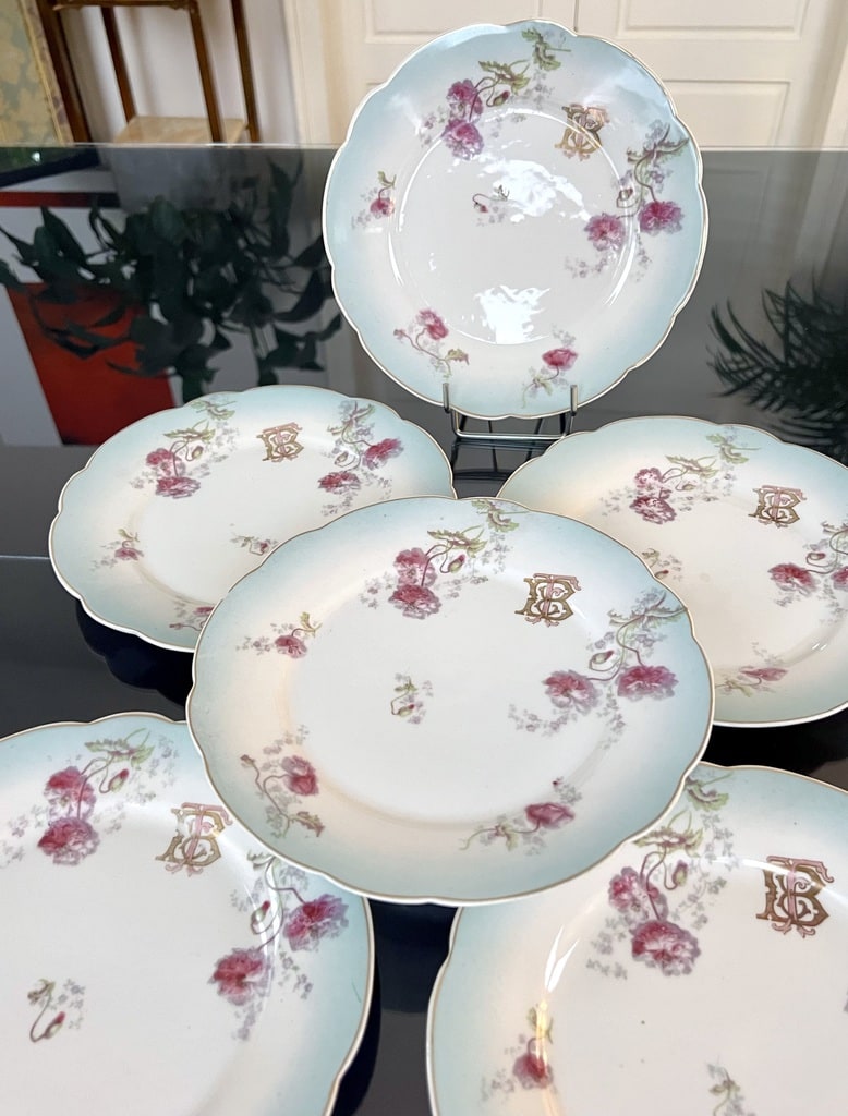 assiettes-a-dessert-en-porcelaine-monogrammes-or-fin-19e-siecle-boutique-en-ligne-antiquites-brocante