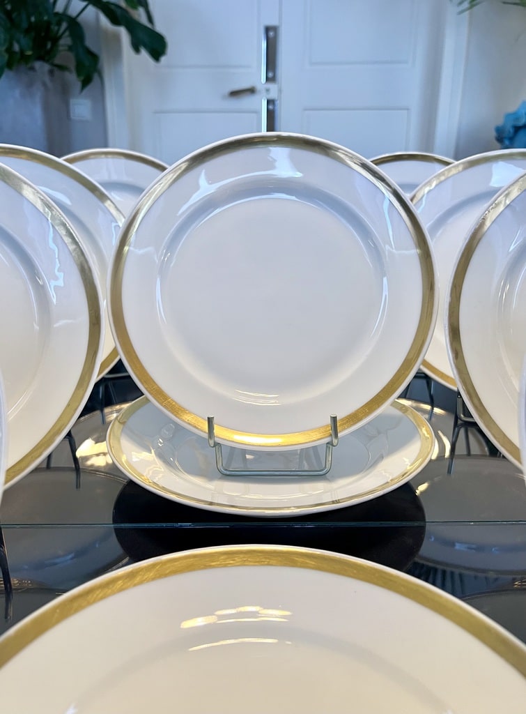 service-assiettes-dessert-entremet-porcelaine-filet-or-19e-siecle-louis-philippe-antiquaire-en-ligne-brocante-vaiselle-ancienne