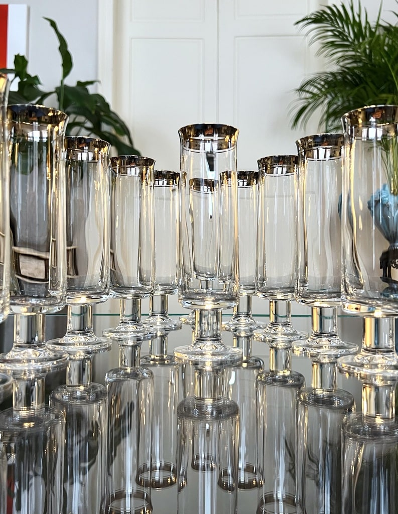service-verres-champagne-vintage-1970-verres-ancien-20e-siecle-brocante-antiquites