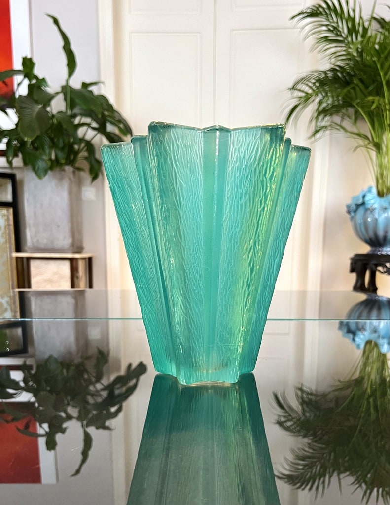vase-etoile-en-verre-davesn-20e-siecle-sculpture-art-deco-brocante-vintage-en-ligne-