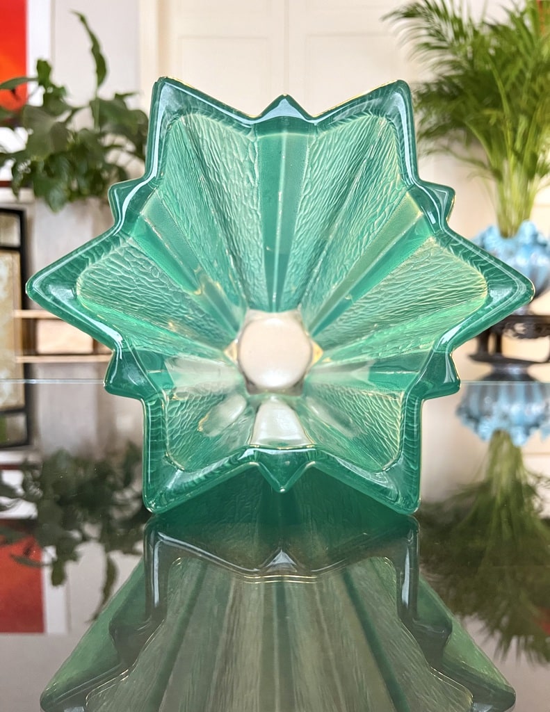 vase-etoile-davesn-verre-vert-style-1940-antiquites-brocante-en-ligne