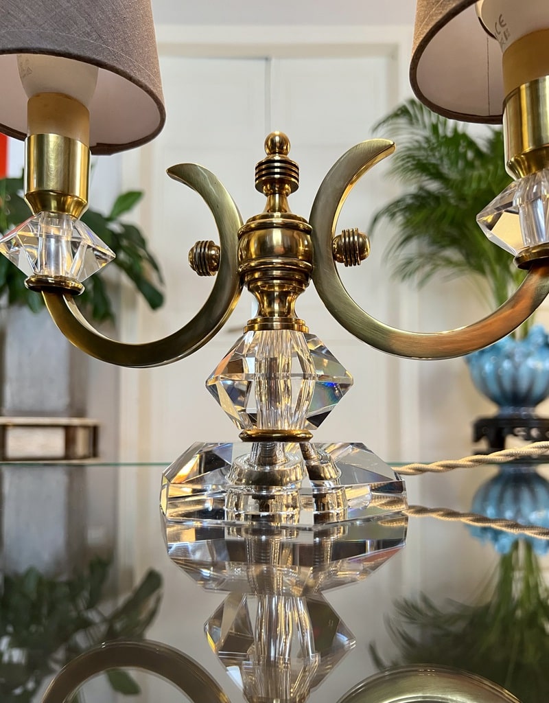 lampe-de-table-pied-en-cristal-taille-et-laiton-abat-jour-pince-luminaire-moderne-epoque-art-deco-brocante-antiquites