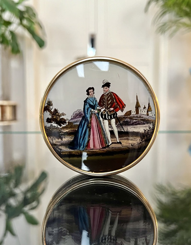 boite-a-dragees-dragoir-peinture-fixee-sous-verre-laiton-antiquites-brocante