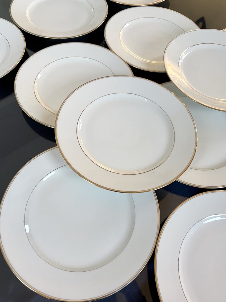 service-a-dessert-vintge-assiettes-porcelaine-limoges-blanc-or-dore-marli-filets-antiquites-brocante-en-ligne